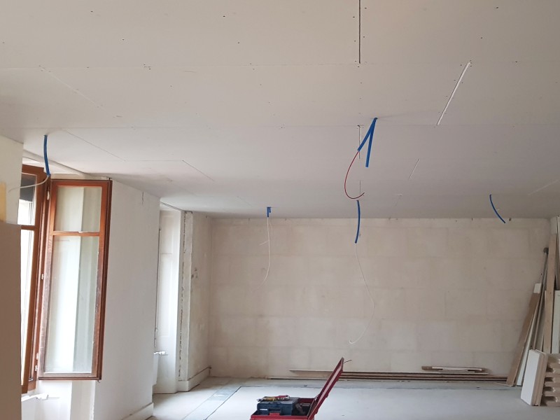 Faux plafond, Genève