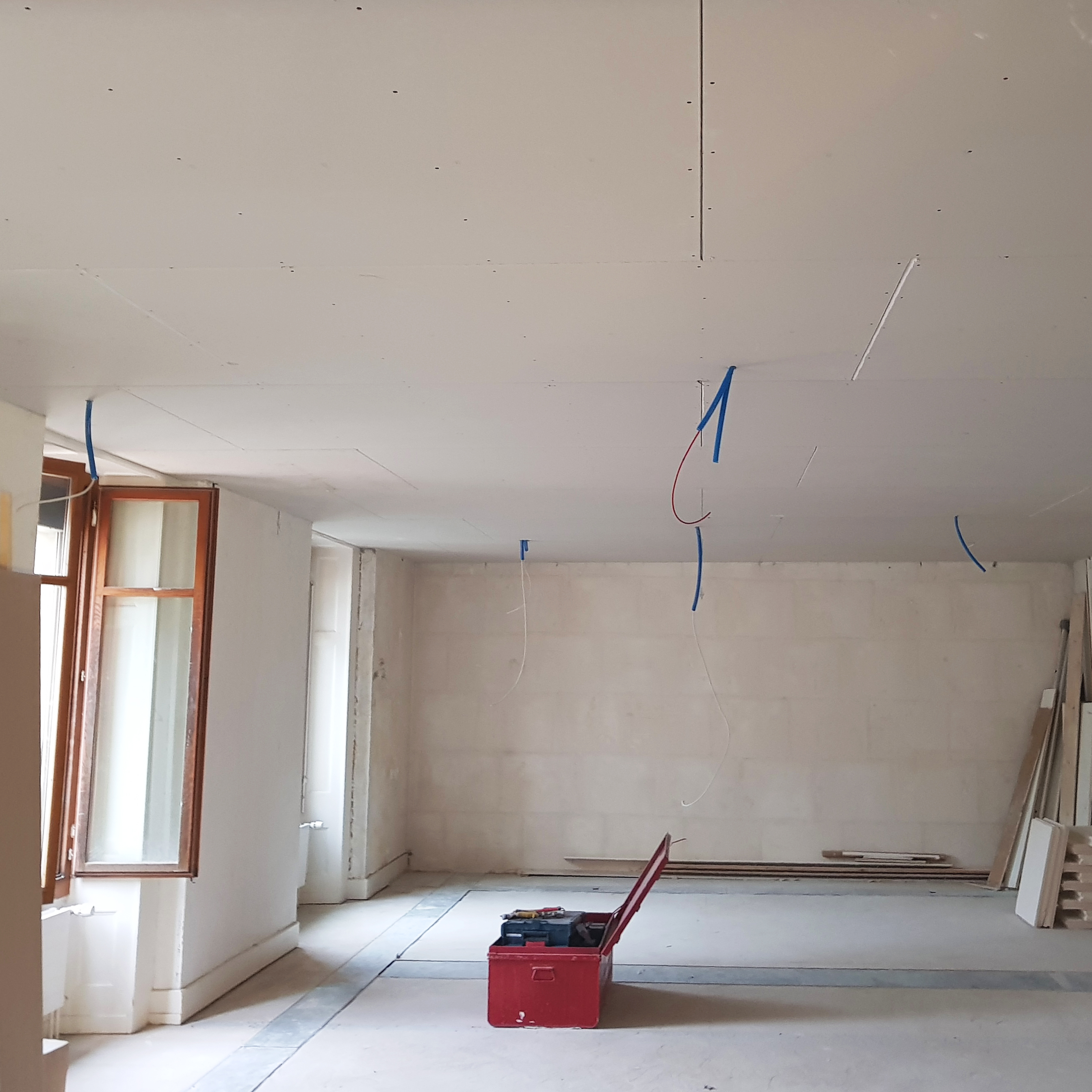 photo-1
